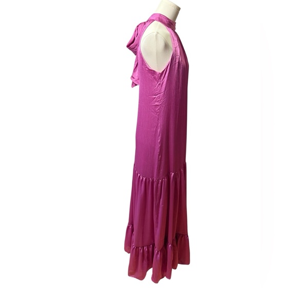 NWT - Vince Camuto Tiered Halter Neck Maxi Dress in Violet Blush Size XS - Picture 4 of 9